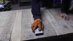 СДЕЛАЛ СТОЛ ИЗ СТАРЫХ ДОСОК ЗА 5 МИНУТ