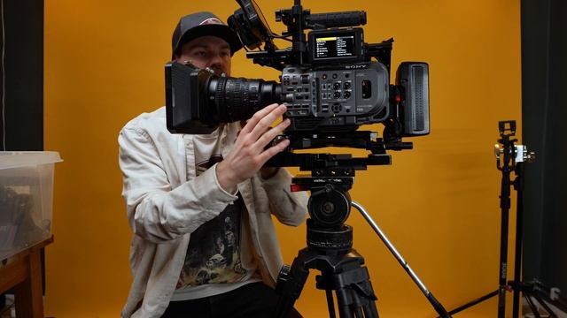 Building My Own Camera Rig for the Sony FX9 with SmallRig Parts from Previous Builds смотреть онлайн