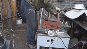 Резиновая плитка из автомобильных шин.