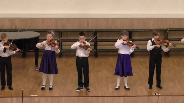 Ансамбль скрипачей младших классов "Ля Фам" смотреть онлайн