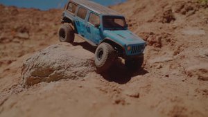 Эпичное видео с радиоуправляемыми внедорожниками Traxxas Trx-4, Axial SCX10 III и другие