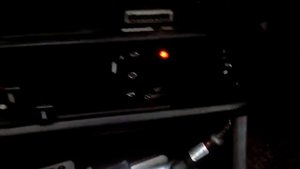 Сигнализатор не выключенного света фар