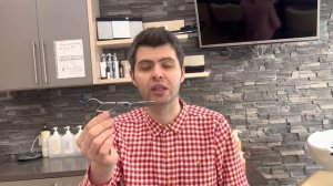Как держать Филировочные ножницы при Стрижке