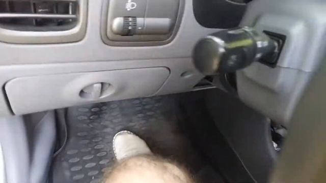 Сброс давления в топливной системе Hyundai Accent смотреть онлайн