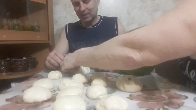 Вкуснейшие БЕЛЯШИ, готовит МУЖ. смотреть онлайн