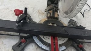 торцовочная пила зубр первый пробный рез по металлу (профиль 60 на 40 3мм)