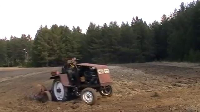 Самодельный трактор культиватор.