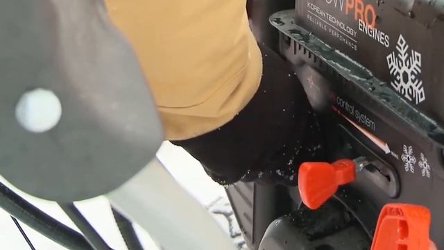 ТОП-10 гусеничных снегоуборщиков для дома и дачи. Лучшие снегоуборочные машины 2021.