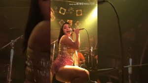 Pamer bojo desi tata goyang super erotis
