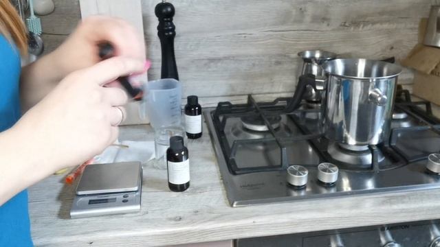 как сделать свечу своими руками? Тест воска от Артура #свечи #свечиручнойработы
