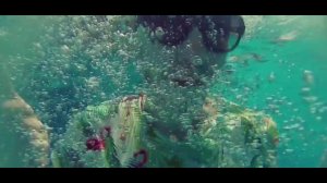 Марсу Нужны Любовники - Её глаза