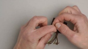 Как обшить сутажной лентой перламутровую бусину. Сутажная вышивка МК