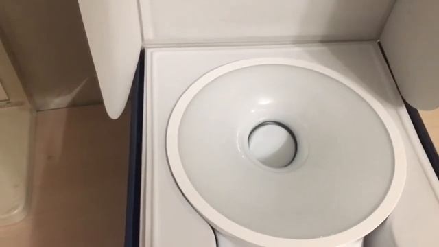 Распаковка — Световой будильник Philips HF3650/70 смотреть онлайн