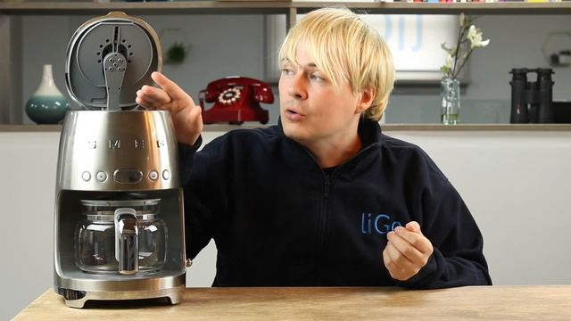 Smeg DCF02 Coffee Machine Review | liGo.co.uk