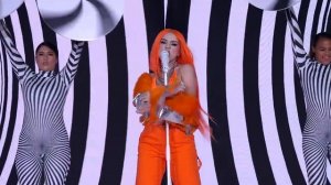 Ava Max – Salt (Live Performance).mp4