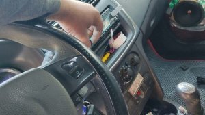 замена штатных динамиков на рено сандера 2 на dl Audio Raven165