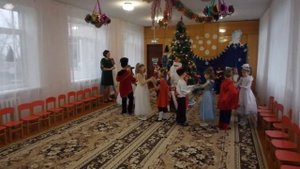 «На полянку прибежали мишки и зайчата» слова и музыка: Е. Гомоновой