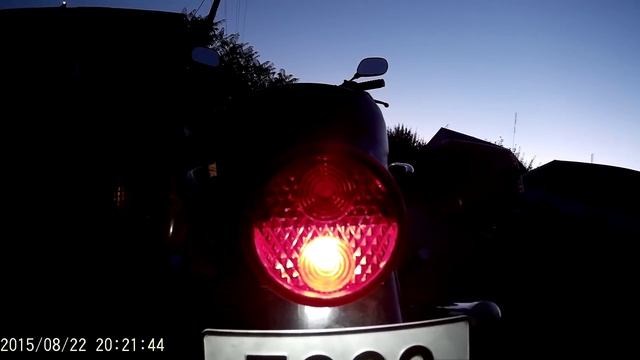 задний светодиодный фонарь на мото