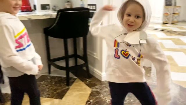 ПОПАЛА В БОЛЬНИЦУ ! смотреть онлайн