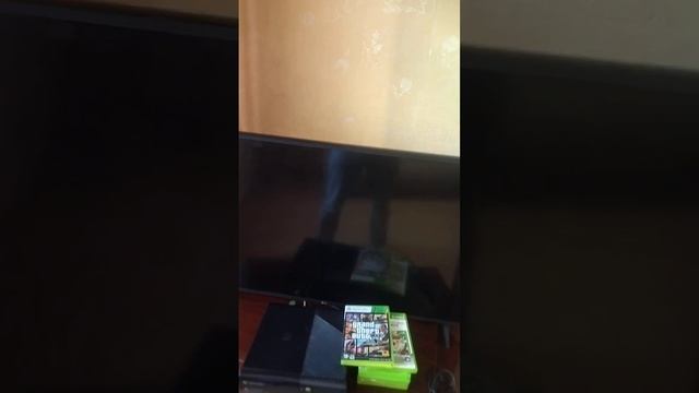 Продаю рабочий Xbox + диски в подарок смотреть онлайн