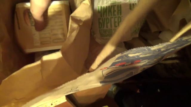 Куча еды из МакДоналдса смотреть онлайн