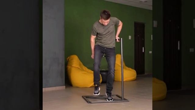 Левитирующий человек