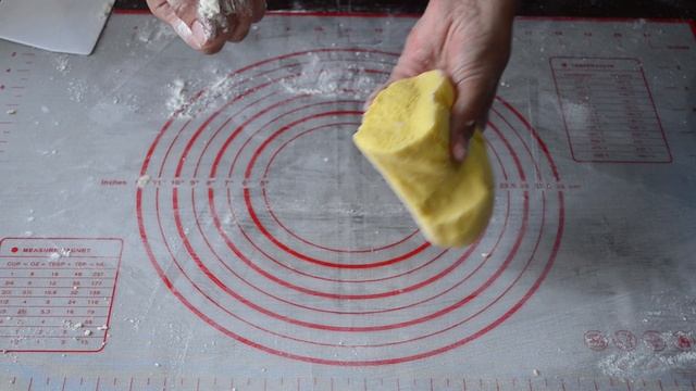 Тертый пирог с повидлом | Grated pie with jam смотреть онлайн