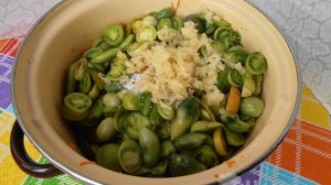 Зеленые помидоры по-корейски с жареным луком