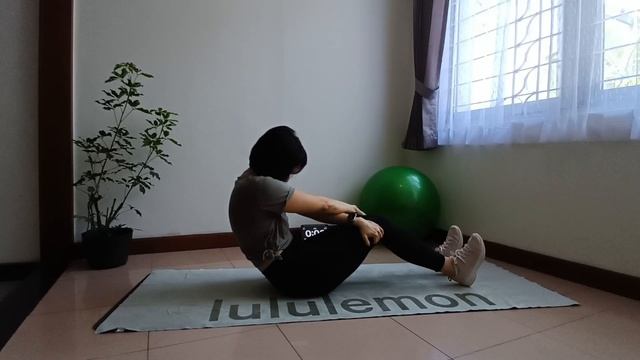 5 Minutes Static Stretch COOL-DOWN to do After Any Workout. смотреть онлайн