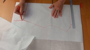 Блуза с радиальной драпировкой по спинке. Моделирование и раскрой.mp4