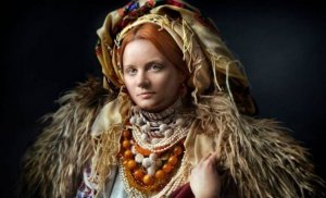 Украинка с необычным потоком сознания.