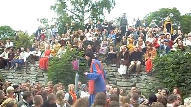 Loke leker kurragömma i Visby смотреть онлайн