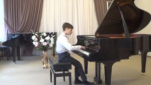 Круглыхин Савелий    В.Гаврилин "Три  танца"