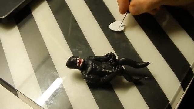Venom Процесс лепки статуетки Венома. Материал пластика. Статуетка на магните. Персонаж комиксов. смотреть онлайн