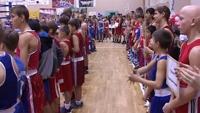Турнир по боксу, посвященный памяти генерала Виктора Дубынина в Каменске-Уральском. смотреть онлайн