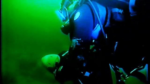 ИЛЬИЧЁВСК - дайвинг ,,КОЛЁСНИК -2,,.flv смотреть онлайн