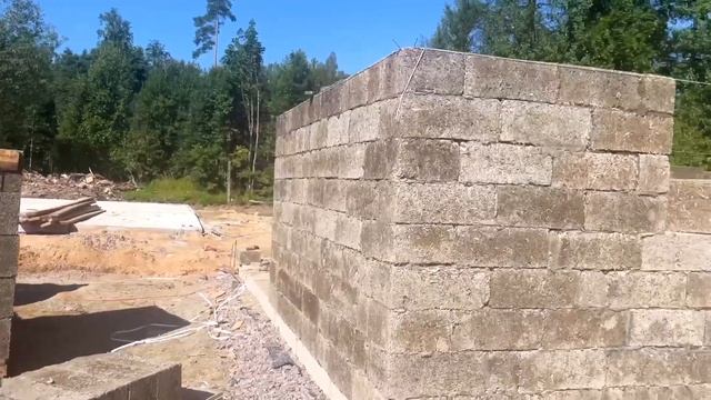 Баня из арболита на фундаменте из монолитной железобетонной плиты