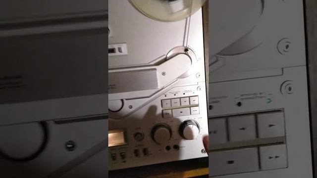 Вальс Бостон кавер на катушечном магнитофоне Akai смотреть онлайн