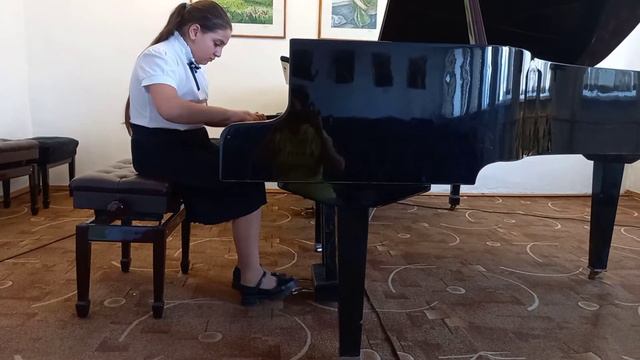 Гогорян Ануш Л.Шитте этюд, В. Коровицын Первая проталинка. смотреть онлайн