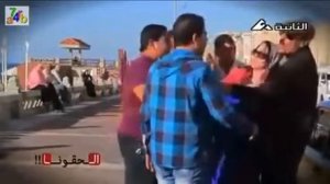 Женщина рожает прикол