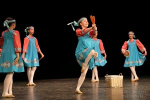"Пряники", Ансамбль "Школьные годы". "Gingerbread", Ensemble "School Years".