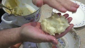 СОСИСКИ в картофельном пюре