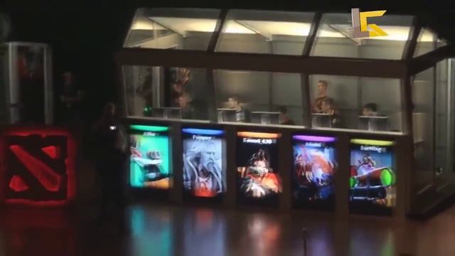 Денди спалили, как он дрочит! смотреть онлайн