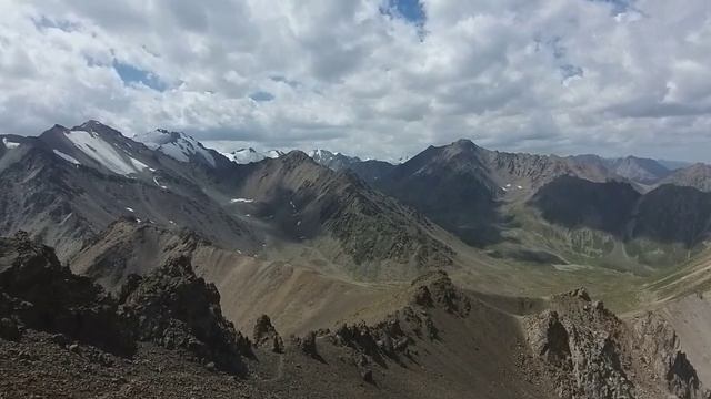 ВЫЖИВАНИЕ 5 ДНЕЙ В САМОМ ДИКОМ УЩЕЛЬЕ КАЗАХСТАНА! выжить любой ценой. восхождение на пики выше 4тыс