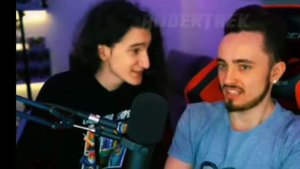 Потому что ты у мамы принцесса а принцессы в армии не служат 😏🖤