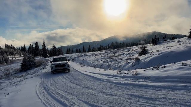 Toyota Highlander 2.5 Hybrid 2021 - Ep. 1 - Snow test