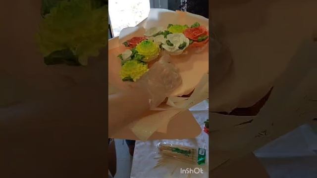 Сборка новогоднего букета