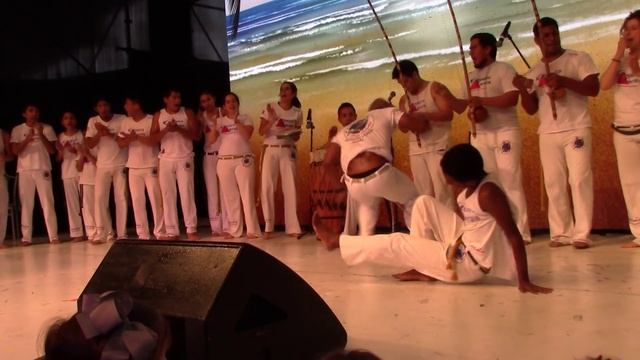 Exhibición de Capoeira en el Jockey Club del Perú.. смотреть онлайн