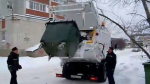 Мусоровоз с задней загрузкой PRESS-9 (KBR-P6N)