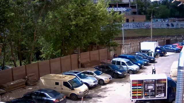 Уличная IP-камера CO-i20SY2IRP(HD2) и CO-i20SY2IRW(HD2). Улица день. смотреть онлайн